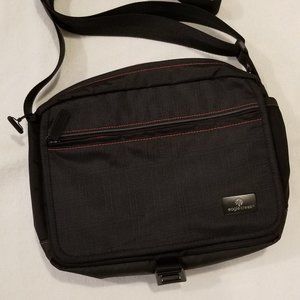 Eagle Creek shoulder, messenger, tablet, travel bag, 9x 11 black w rust accents